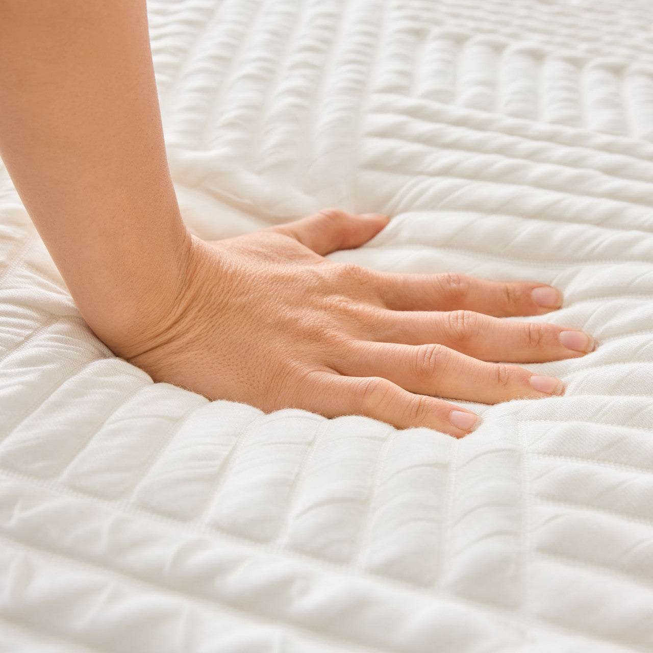 Malouf Ascend 14" AeroFlex™ Hybrid Mattress